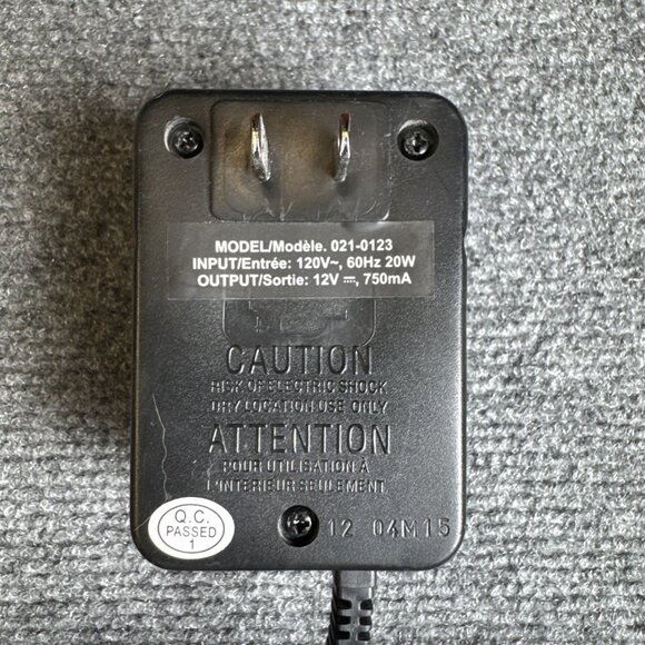 Deltran Battery Tender Junior Automatic Battery Charger 12V 750mA - Picture 6 of 6